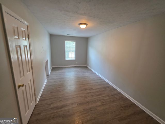 6924 Biscayne Blvd, Rex, GA 30273