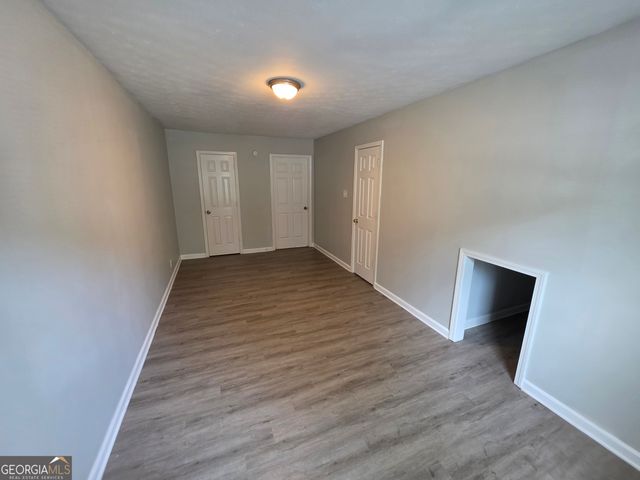 6924 Biscayne Blvd, Rex, GA 30273