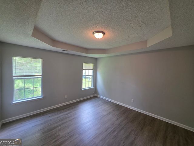 6924 Biscayne Blvd, Rex, GA 30273