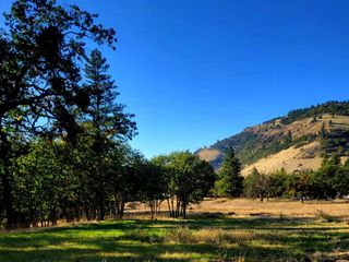 108 Baldy Creek Road, Ashland, OR 97520