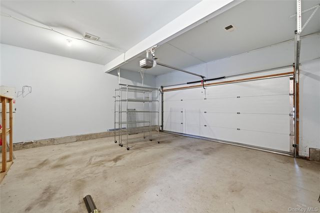 28 2nd Avenue, Central Islip, NY 11722