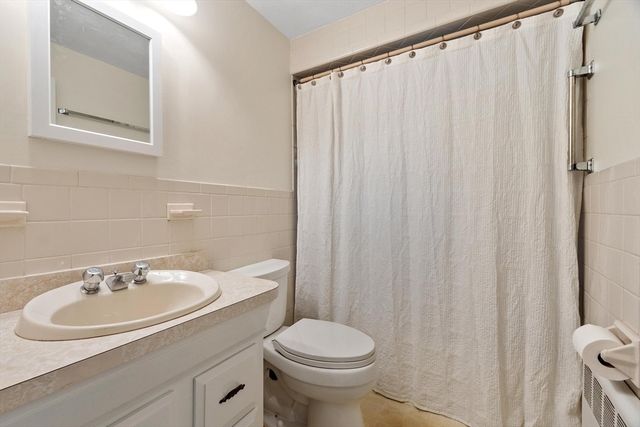 12 Hunt Rd, Bedford, MA 01730