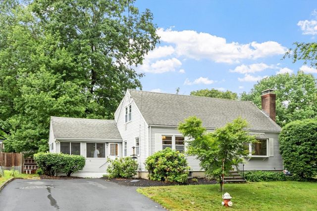 12 Hunt Rd, Bedford, MA 01730
