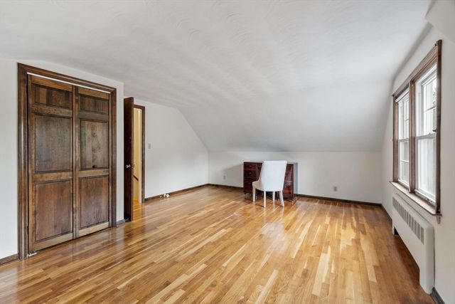 12 Hunt Rd, Bedford, MA 01730