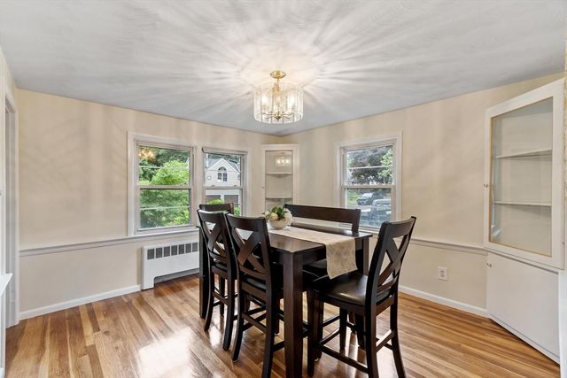12 Hunt Rd, Bedford, MA 01730