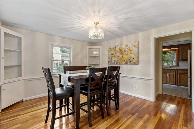 12 Hunt Rd, Bedford, MA 01730