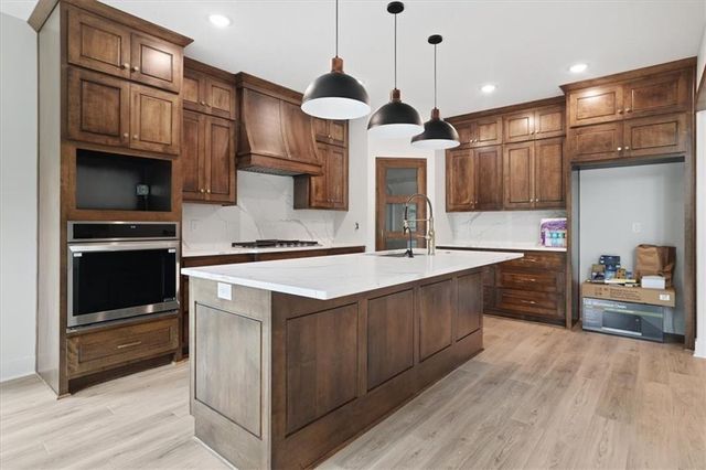 2204 Arbor Lane, Excelsior Springs, MO 64024
