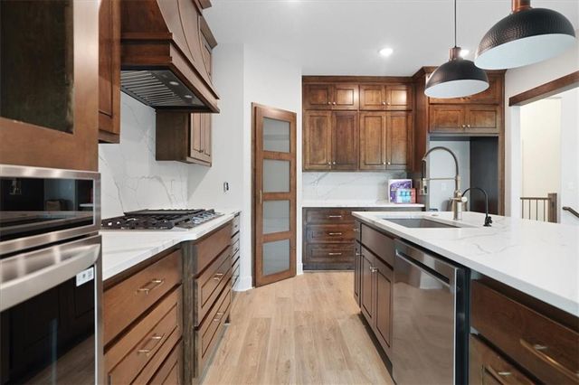 2204 Arbor Lane, Excelsior Springs, MO 64024