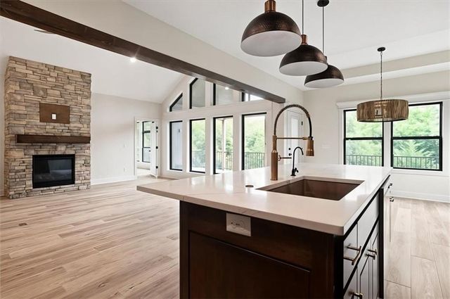 2204 Arbor Lane, Excelsior Springs, MO 64024