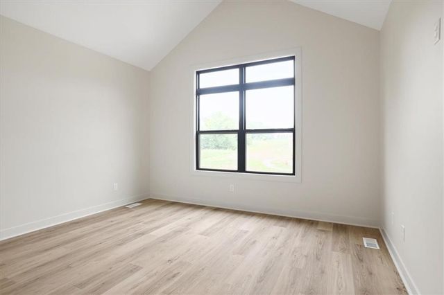 2204 Arbor Lane, Excelsior Springs, MO 64024