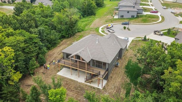 2204 Arbor Lane, Excelsior Springs, MO 64024