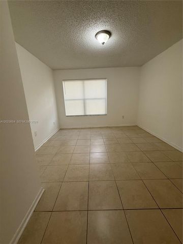 4261 W Mcnab Rd 28, Pompano Beach, FL 33069