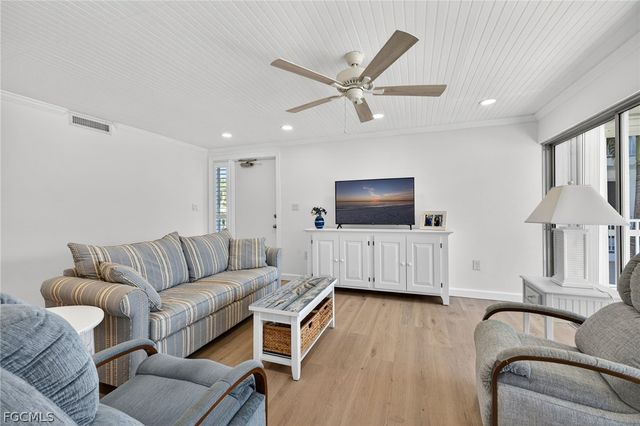 1341 Middle Gulf DR 1-B, Sanibel, FL 33957