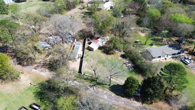 610 Vz County Road 1501, Van, TX 75790