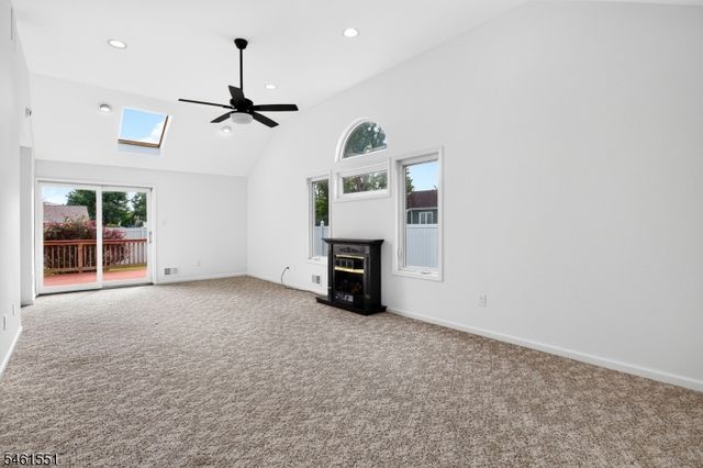 210 Oak Tree Ave, South Plainfield Boro, NJ 07080