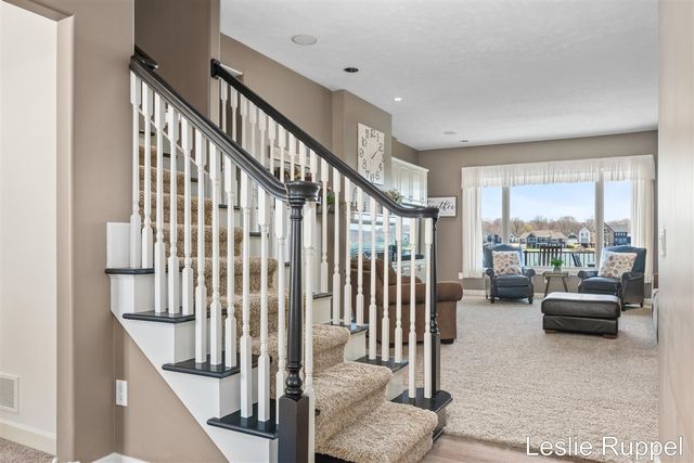8985 24th Avenue, Jenison, MI 49428