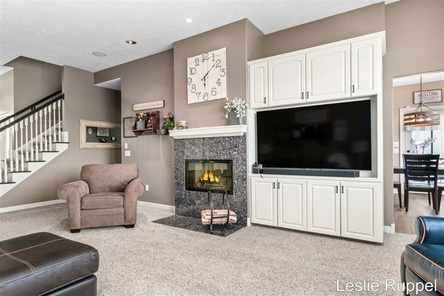 8985 24th Avenue, Jenison, MI 49428
