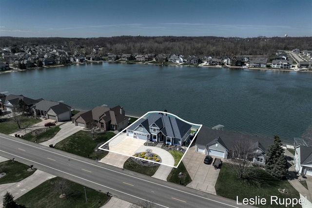 8985 24th Avenue, Jenison, MI 49428