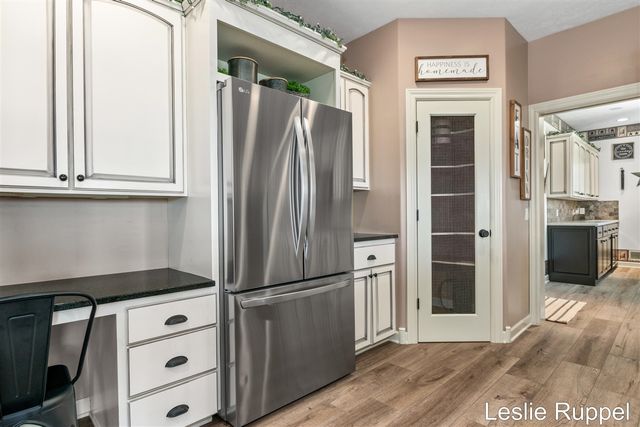 8985 24th Avenue, Jenison, MI 49428