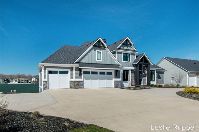 8985 24th Avenue, Jenison, MI 49428