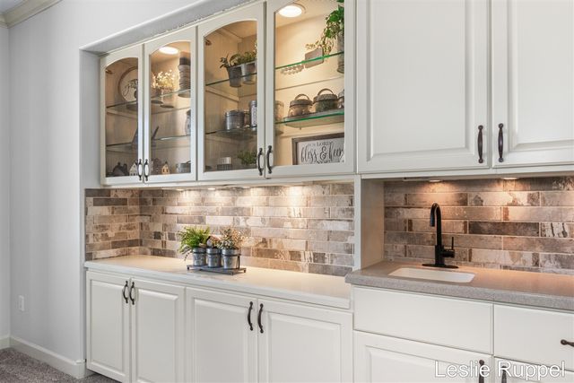 8985 24th Avenue, Jenison, MI 49428