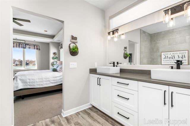 8985 24th Avenue, Jenison, MI 49428