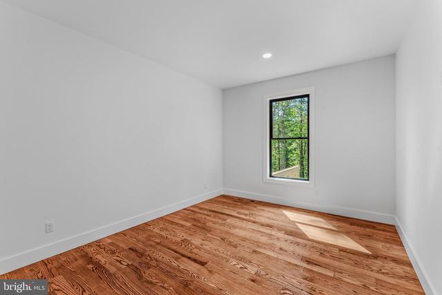123 JENKINS RD, Gerrardstown, WV 25420