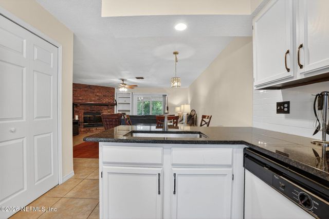 5572 BRYNER Drive, Jacksonville, FL 32244