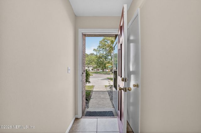 5572 BRYNER Drive, Jacksonville, FL 32244