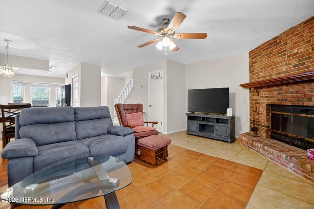 5572 BRYNER Drive, Jacksonville, FL 32244