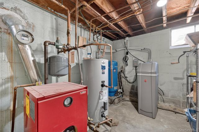 7 Nied Drive, Pleasant Valley, NY 12569