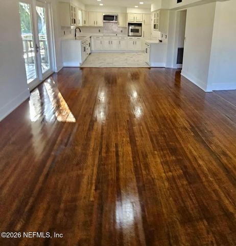 10206 SHOREVIEW Drive N, Jacksonville, FL 32218