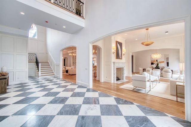 4206 Woodfin Drive, Dallas, TX 75220