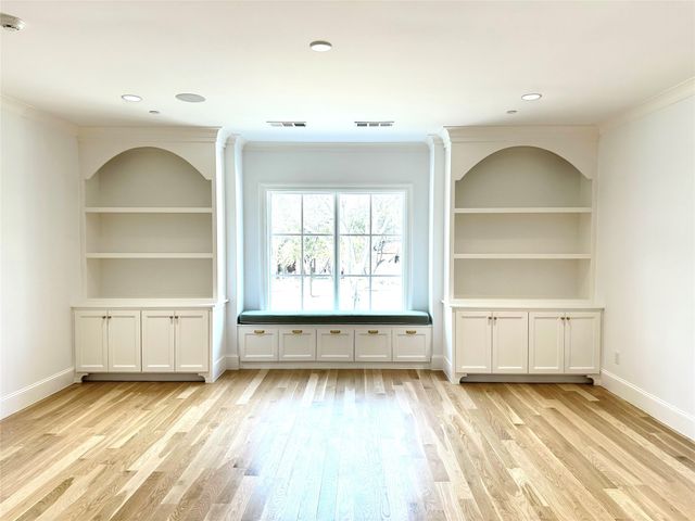 4206 Woodfin Drive, Dallas, TX 75220