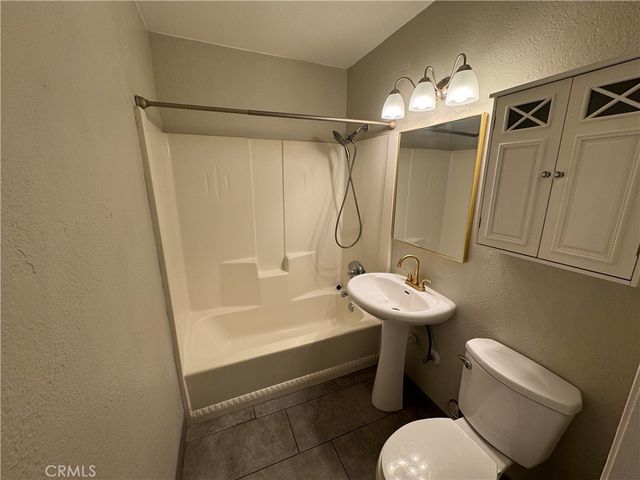 428 E Montrose, Rialto, CA 92376