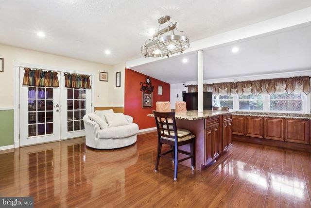 8110 BERNARD DR, Fort Washington, MD 20744