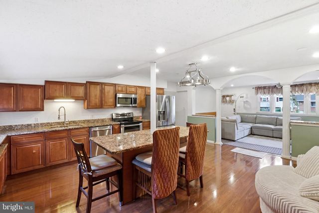 8110 BERNARD DR, Fort Washington, MD 20744