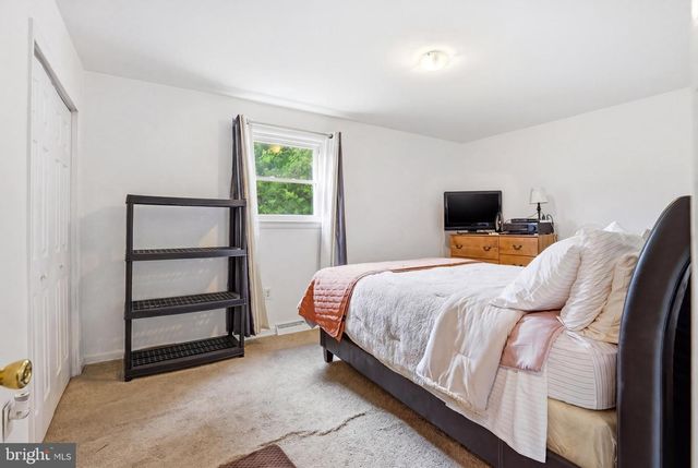 8110 BERNARD DR, Fort Washington, MD 20744