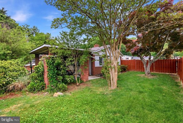 8110 BERNARD DR, Fort Washington, MD 20744