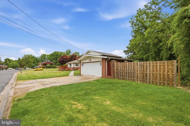 8110 BERNARD DR, Fort Washington, MD 20744