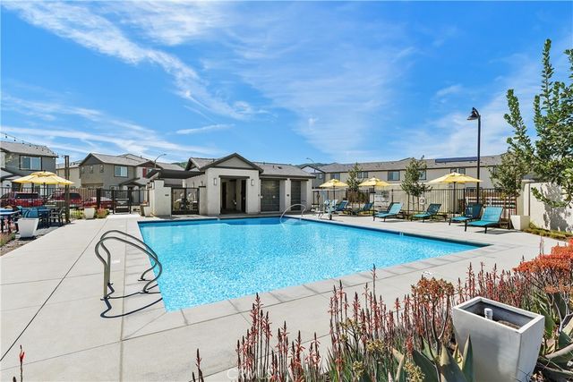 32600 Manhattan Ave, Winchester, CA 92596