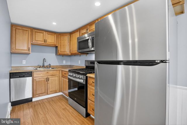 107 N BISHOP AVE, Clifton Heights, PA 19018