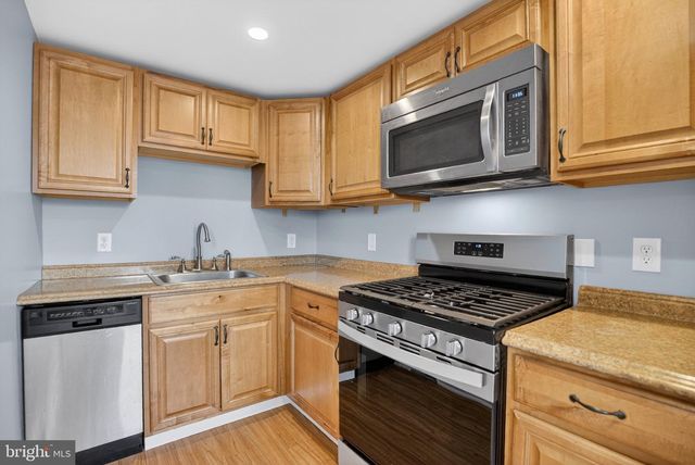 107 N BISHOP AVE, Clifton Heights, PA 19018