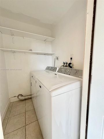 6568 SW 41st Pl 151, Davie, FL 33314