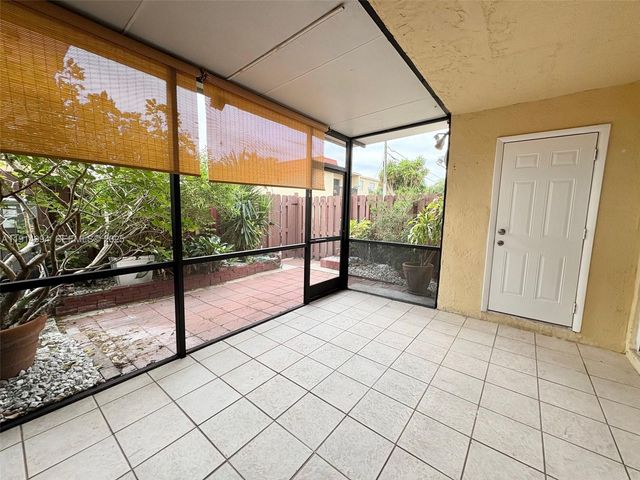 6568 SW 41st Pl 151, Davie, FL 33314