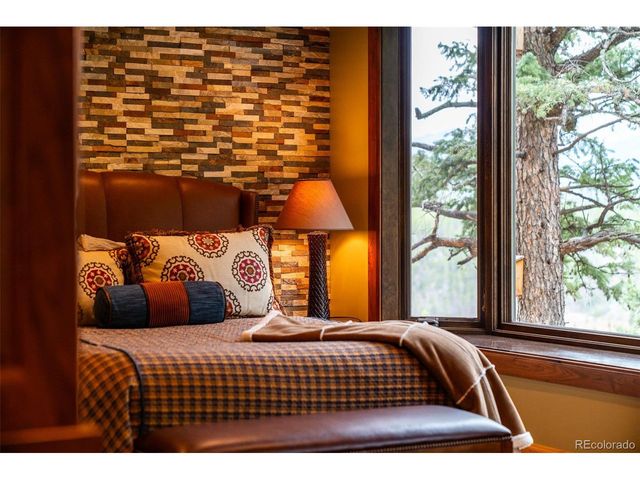 31 Pinnacle Ln, Dillon, CO 80435