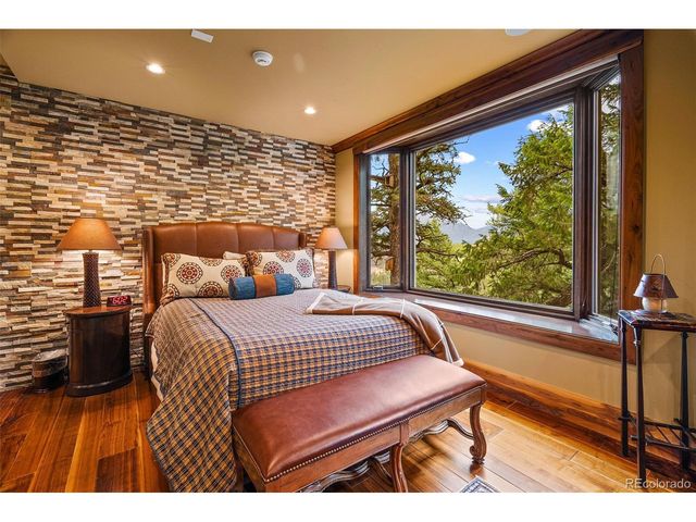 31 Pinnacle Ln, Dillon, CO 80435