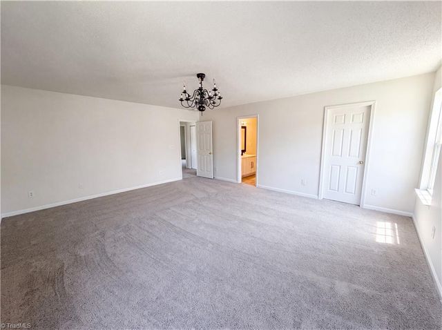 207 Calla Lilly Lane, Kernersville, NC 27284