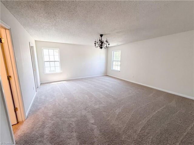 207 Calla Lilly Lane, Kernersville, NC 27284