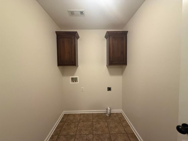 906 Garrison, Paragould, AR 72450